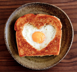 capturedcravings:  For Valentine’s Day Morning! Eggs in a Basket!