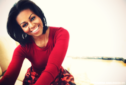  Michelle obama the 1st lady looks amazing :) ~dd Barack is one