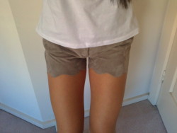 pull-and-bear:  turquoiseacid:  cute shorts  2nd time i reblogged