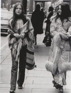 theyroaredvintage:  1960s girls.