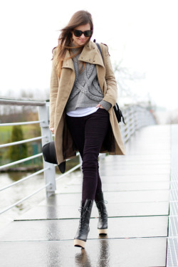 kayshacs:  (via Style Scrapbook: LOOK OF THE DAY “WOODEN SHOES”)