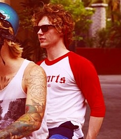 islandoflies-blog:  Evan Peters   Red 