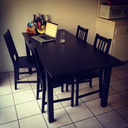 Hello new dining table! 