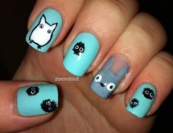 zoenails:  Totoro nails! 