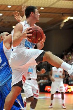 Former NCAA Div. 1 star at Purdue, Chris Kramer, now playing over in Europe.