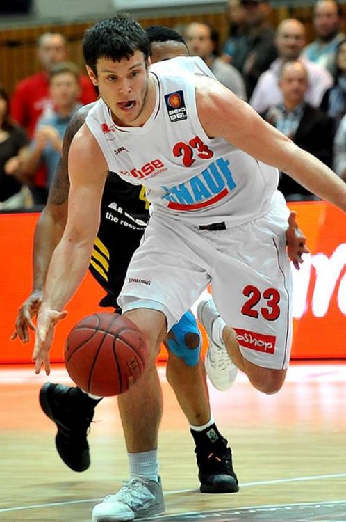 Former NCAA Div. 1 star at Purdue, Chris Kramer, now playing over in Europe.