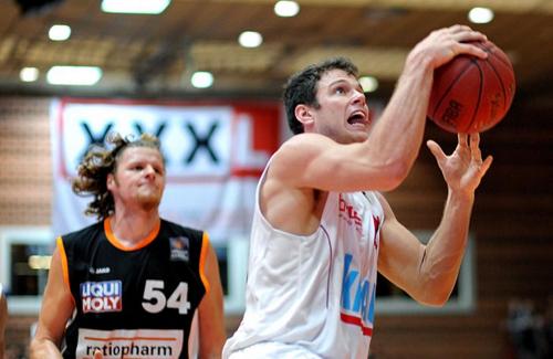 Former NCAA Div. 1 star at Purdue, Chris Kramer, now playing over in Europe.