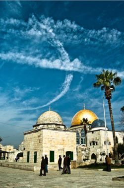 travel-the-earth:  Dome of Rock, Jerusalem, Palestine. 
