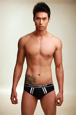 shareasian:   365daysofsexy:   KENJI ‘JIRO’ SHIRAKAWA   I totally want one!  