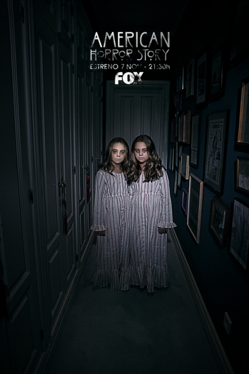 my-americanhorrorstory:  violatelover:  why-the-mad-do-mad-things:  go-westfield-wolverines:  FOX Spain advertisements that I’m not getting at all.  wut.   No this cannot be happening! It looks like it sucks!!  THIS CAN’T BE REAL. no. No. NO. NO!