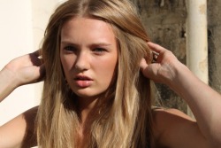 a-fricanflower:  kalikids:  Romee  so pretty! 