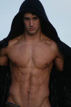 they-all-do-it-like-that:  Follow me:http://they-all-do-it-like-that.tumblr.com
