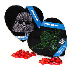  [http://starwars.com/news/star_wars_valentines_merch_2012/index.html]