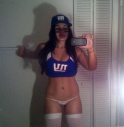 proverbialpleasure:  my superbowl outfit! well, unless my bros