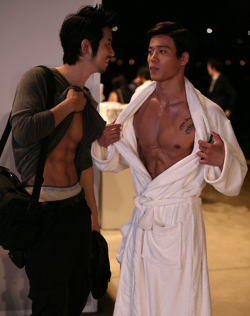 iheartsgboy:   somehow I considered this HOT…. asianmales: