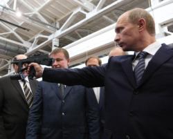 gunrunnerhell:  The boss… Vladimir Putin with the PP-2000 Sub-Machine
