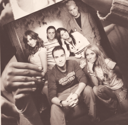 weheartlistinhas:  Sobre o RBD responda: Integrante favorito?