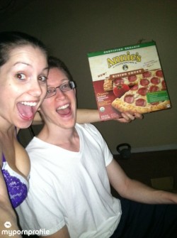 OMFG it&rsquo;s been almost two years since a pepperoni pizza. So happy!!