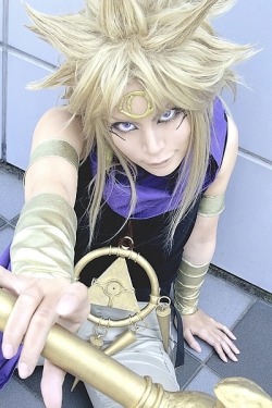 scyna:  akanescarlettcosplay:  Yu Gi Oh ~ Cosplay Yami Marik