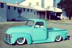 tits–and–tattoos:  theoldiebutgoodie:  1950 Chevrolet