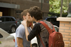 thegayteen:  its not that i want to kiss, its that i want to