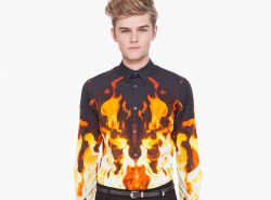 salas-llc:  Street fashions of 2012 include this revival “flames”