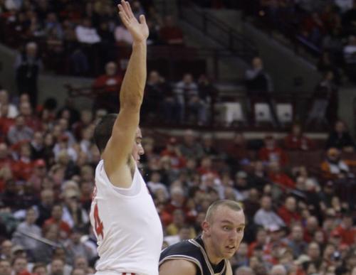 Ohio State’s Aaron Craft can been seen on ESPN tonight in about 30 mins. taking on Michigan. I love his pits!! YUMMY!!!