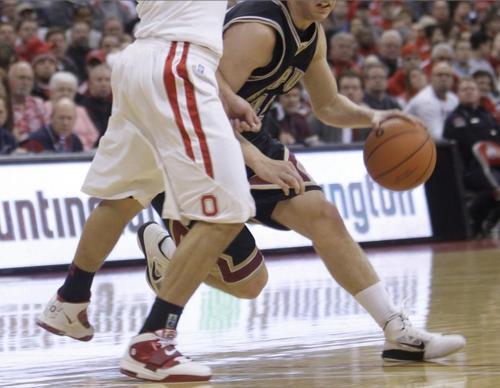 Ohio State’s Aaron Craft can been seen on ESPN tonight in about 30 mins. taking on Michigan. I love his pits!! YUMMY!!!