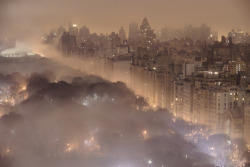 bluepueblo:  Foggy Night, New York City photo via fallseven 