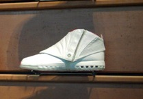 ALL I WANT IS THESE!!!!!!! History of flight 16’s!!!!!!
