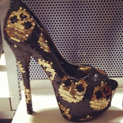 fuckyesnicole:  NOVIO BUY ME THESE. LMFAO  ;)