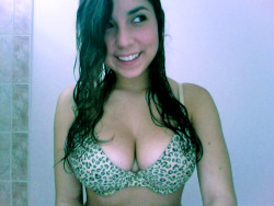 thegirlcrushing:  cheetah print :* Submitted by http://yanelijellyy.tumblr.com/