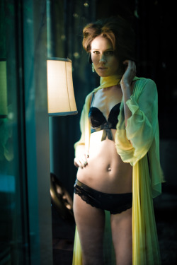  SIMONE (far from heaven - gold robe 4) | photographed by landis