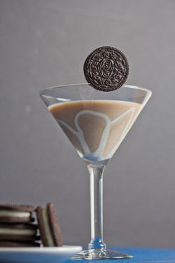 trecool-blog:  (vía Double Stuf Oreo Martini) 