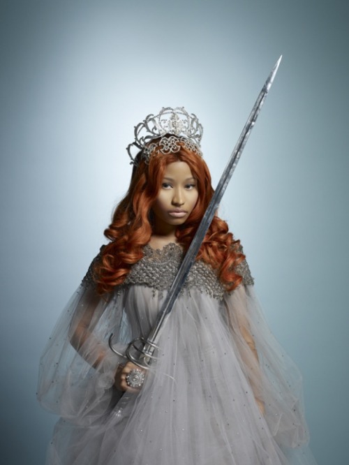 wehaveallgotknives:  palaceofposey:  yes.  YOU GUYS YOU GUYS you guys listen: nicki minaj as hamlet 