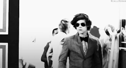  Harry Styles, gay? I don’t see it… 