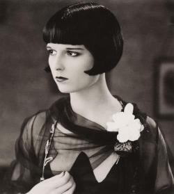 femdomstyle:  Louise Brooks - 1906-1985. Started out at 15 as