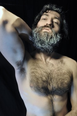 thelastofthewine:  *** Great pelt  Hot daddy.