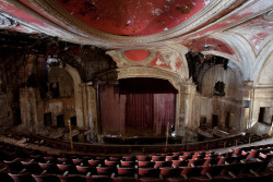 wewantrevolutiongirlstylenow:  Abandoned Theatres and Cinemas