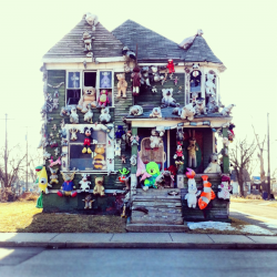 nineteeneightyfive:  The Heidelberg Project / Detroit, MI 