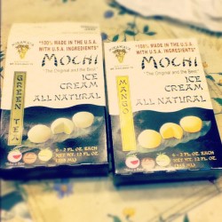 😊 #mochi #icecream #greentea #mango (Taken with instagram)