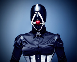 leoandlilith:  Red ball gag 