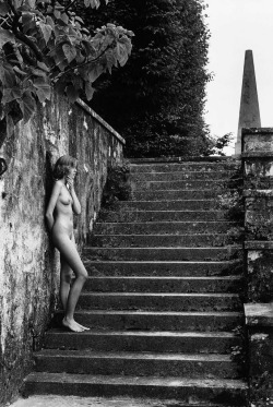 boulez33:  melisaki:  untitled photo by Christian Coigny, 2008via: everyday i show    Lifetime.