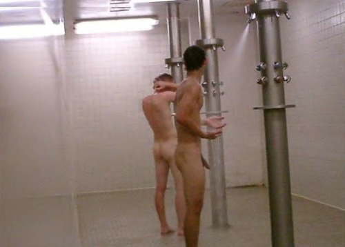 edgesessions:  … seein’ a dood check out another dood in the showers. 