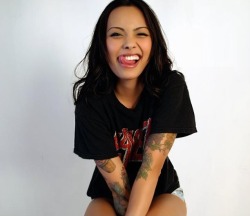 ohsnapitsjackie:  Levy Tran T_____T 