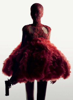 bravurastyle:  Alexander McQueen: Sarah Burton for Interview