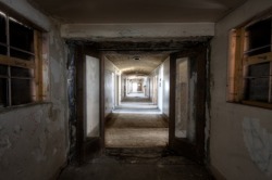 chrissynh:  East LA’s Abandoned Hospital 