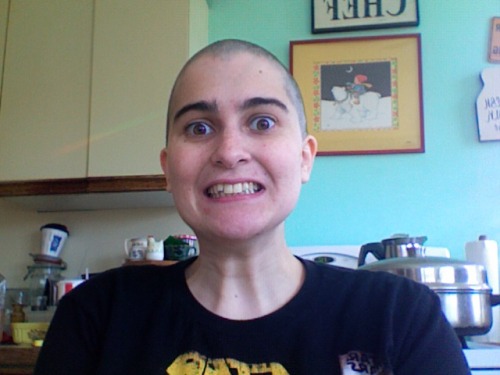 itmeanslovable:  zombi02:  Bald! Before/After  awesome girl above   Oh mah gaaaaaaaad you did it!!!!