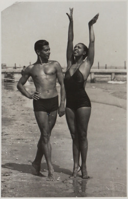 vintageblackglamour:  deviatesinc:  Serge Lifar and Josephine