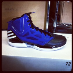 My guy Jr. just got his new D. Rose Adidas. #Flava (Taken with